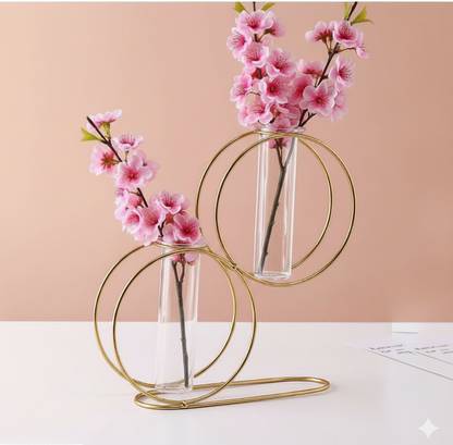 Golden Metal Vase - 1 Pc Stunning Decorative Piece