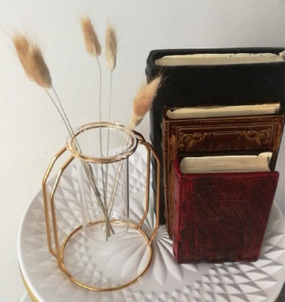 Metal Vase - 1 Pc Stunning Decorative Accent